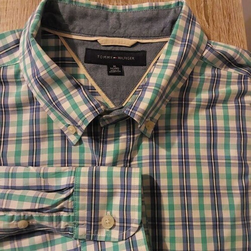 Tommy Hilfiger Mens XL Green Blue Plaid Casual Button Down Long Sleeve Shirt